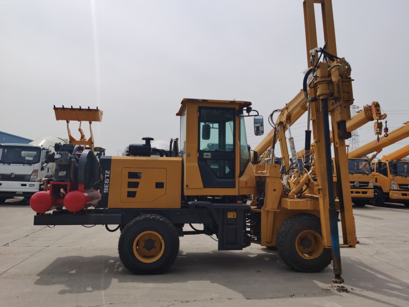 3.升級版高速公路護欄打樁機