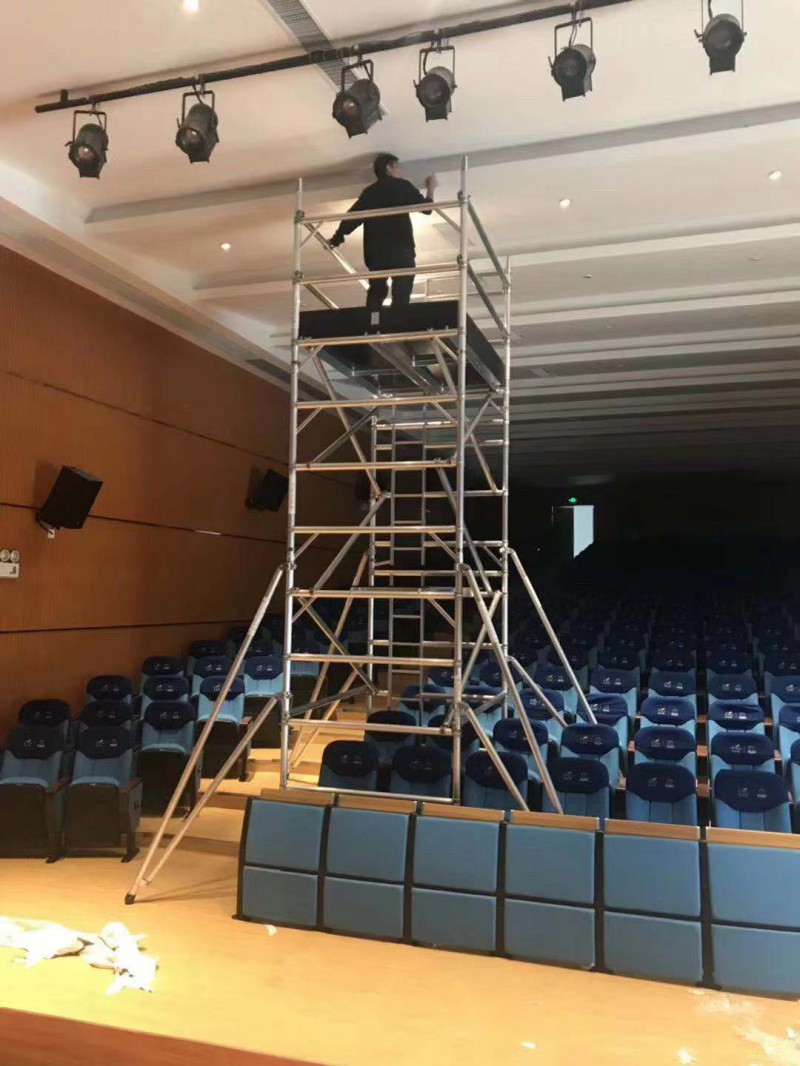 高空作業腳手架，鋁合金腳手架租賃，移動腳手架供應。
